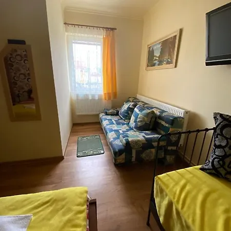 Karol Aparthotel *