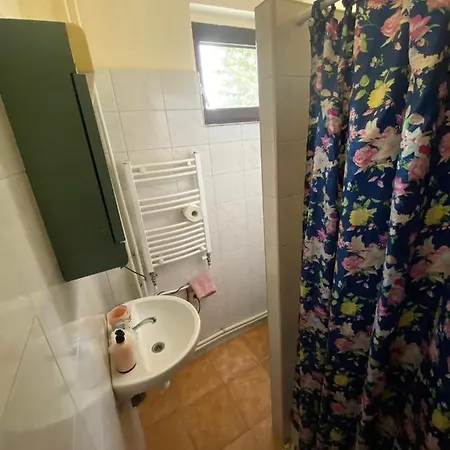 Karol Aparthotel *