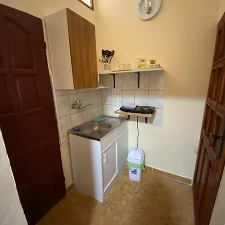 Karol Aparthotel