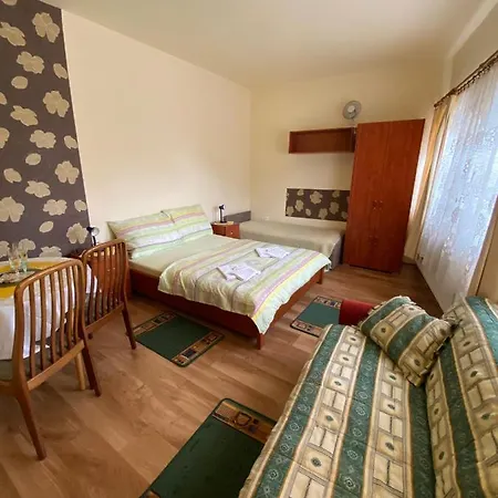 Karol Aparthotel